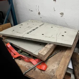 10314263000 CHEEK PLATES
