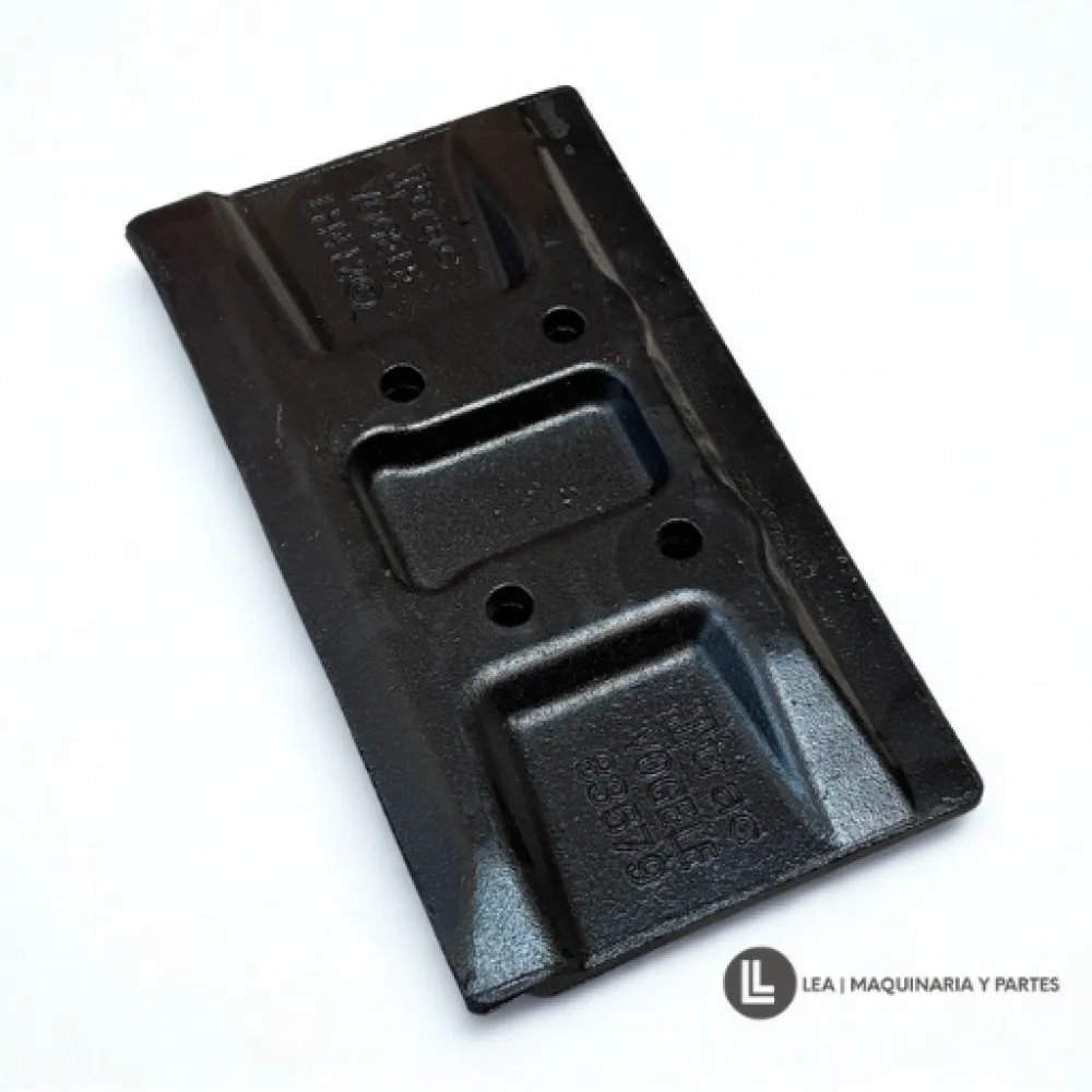 Track Shoe With Screws And Nuts | 2028019