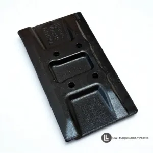 Track Shoe With Screws And Nuts | 2028019