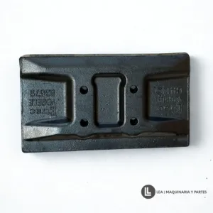 Track Shoe With Screws And Nuts | 2028019